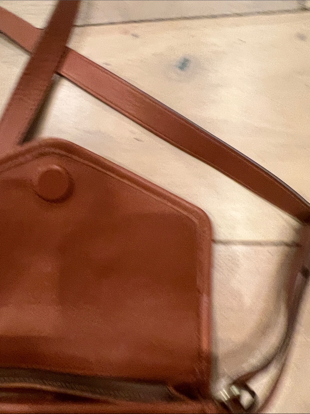 Hobo  Woven Crossbody Bag in Tan - Picture 4 of 8